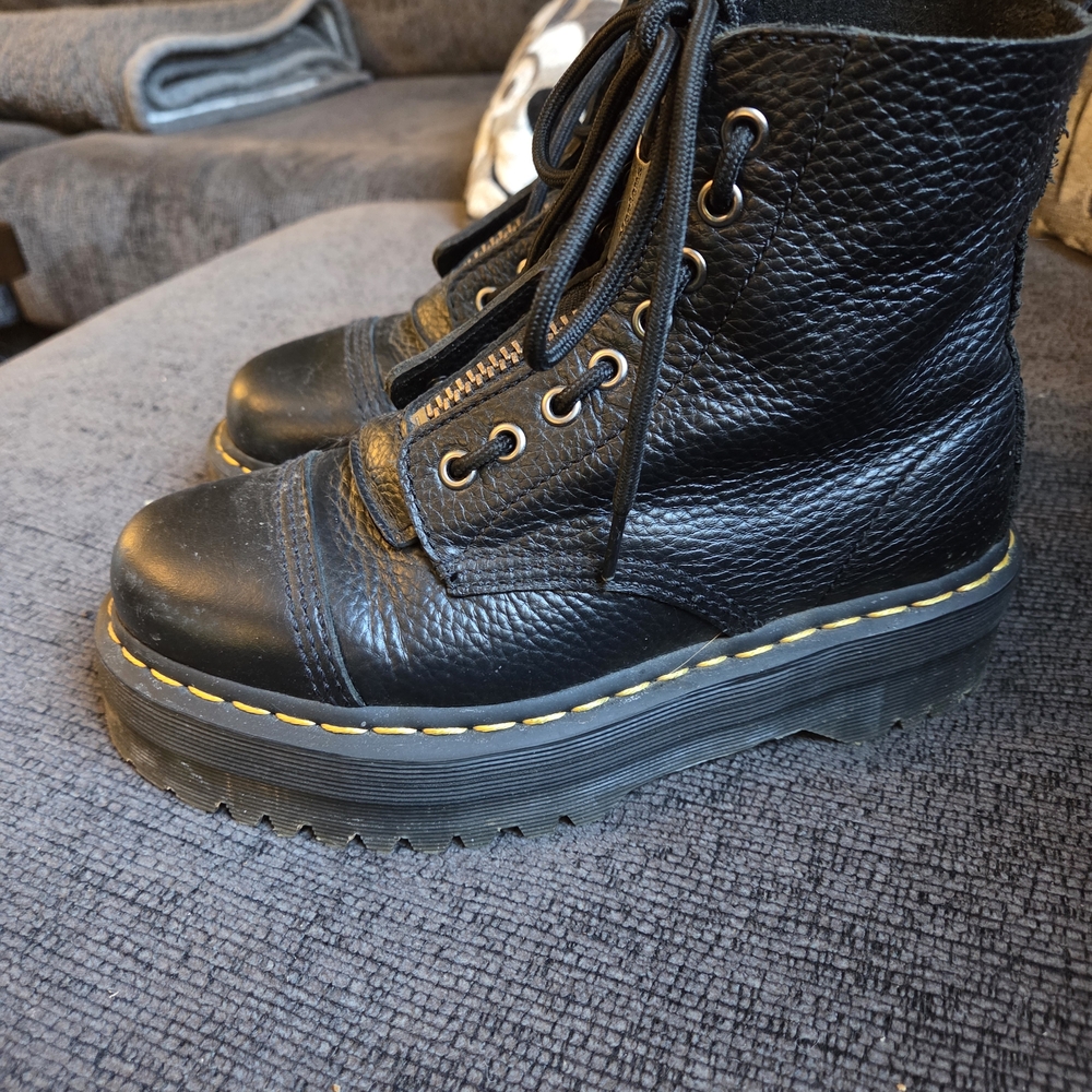 Dr Marten Sinclair Boot With Zipper
